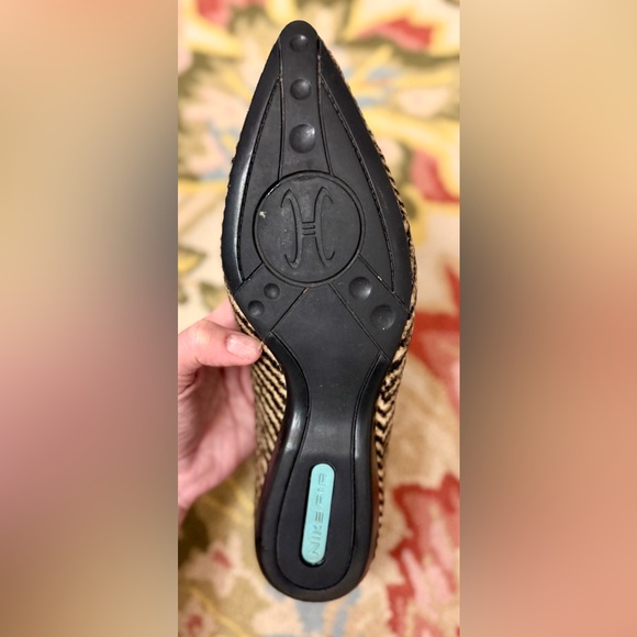 COLE HAAN X NIKE Limited Edition Calf Hair Pointed Toe Ballet Flats - Size 6 1/2 - Picture 11 of 16